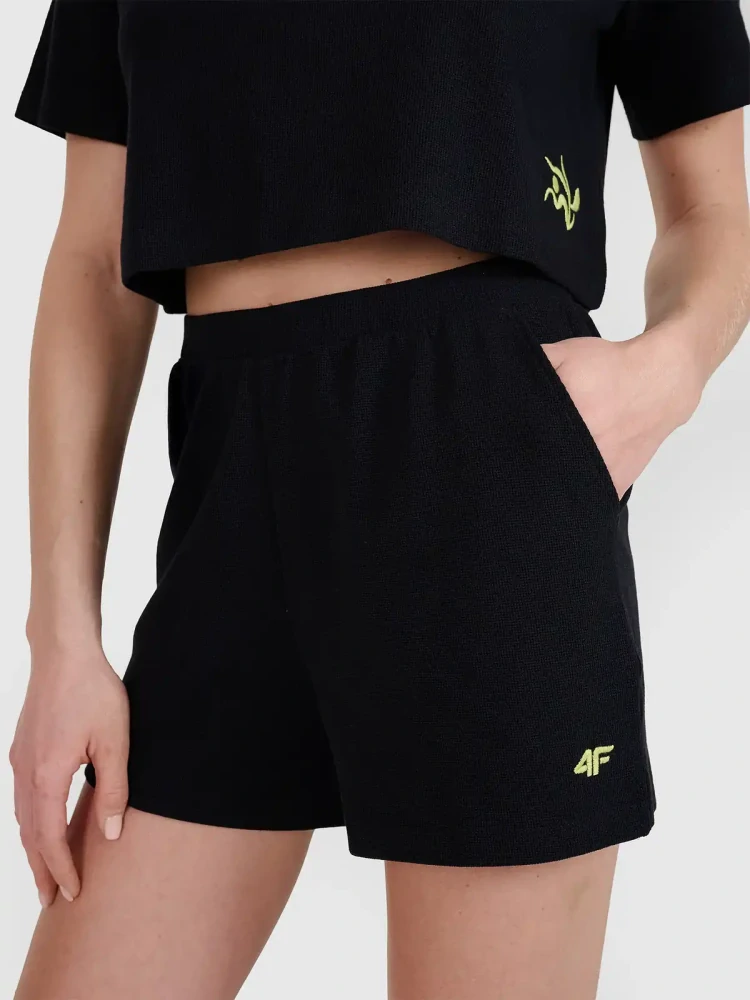 4F športové šortky 4FWSS25TSHOF531 20S čierne